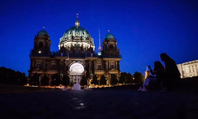 Muon chieu tiet kiem dien cua cac nuoc tren the gioi-Hinh-2