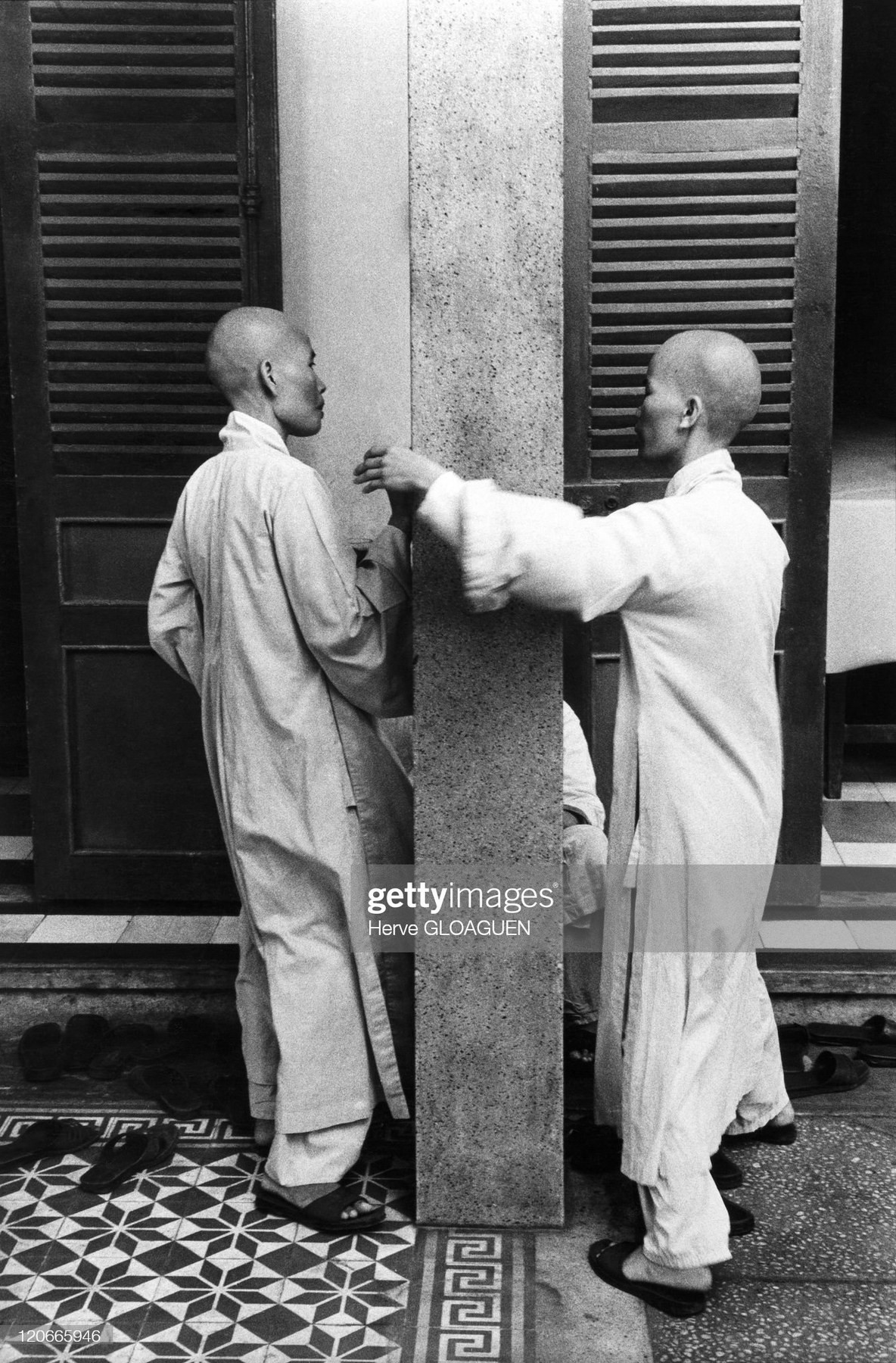 Ni cô ở chùa Ấn Quang.