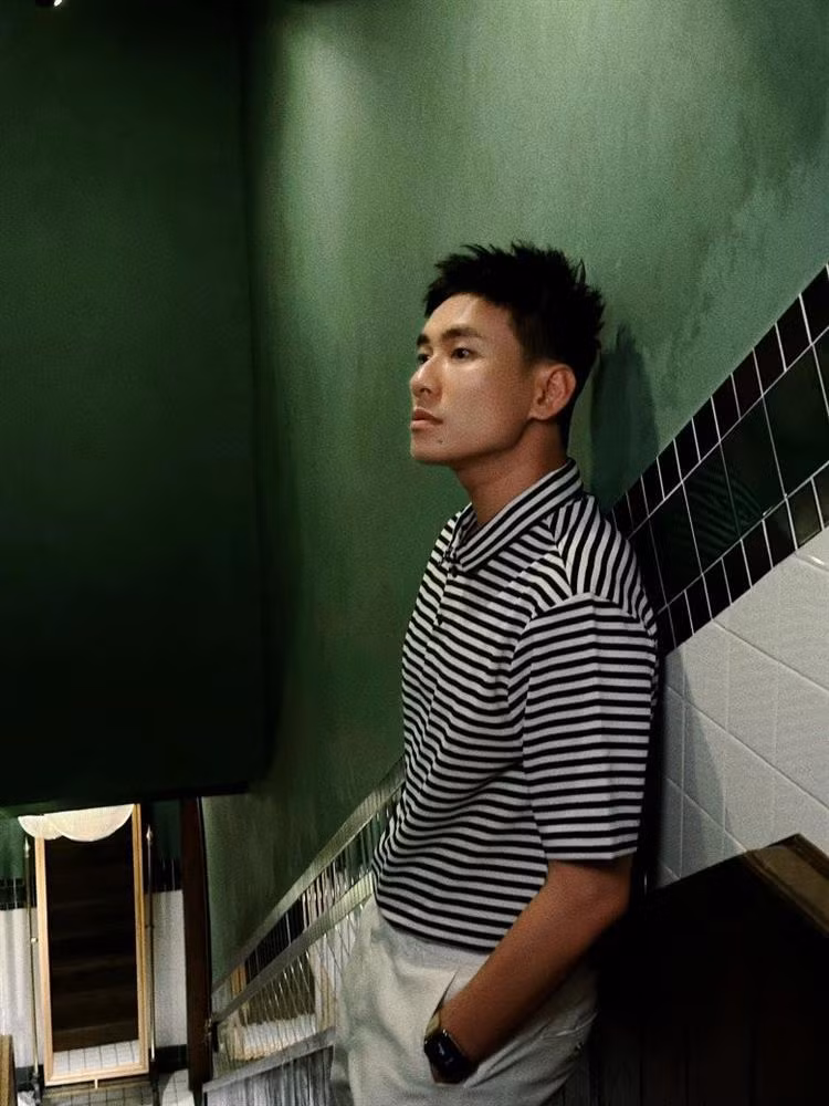 Kieu Minh Tuan dep trai khong tuong voi toc moi