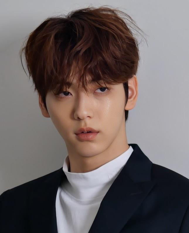 Doc vi chom sao thang 5: Thich ket ban, san sang giup do nguoi khac