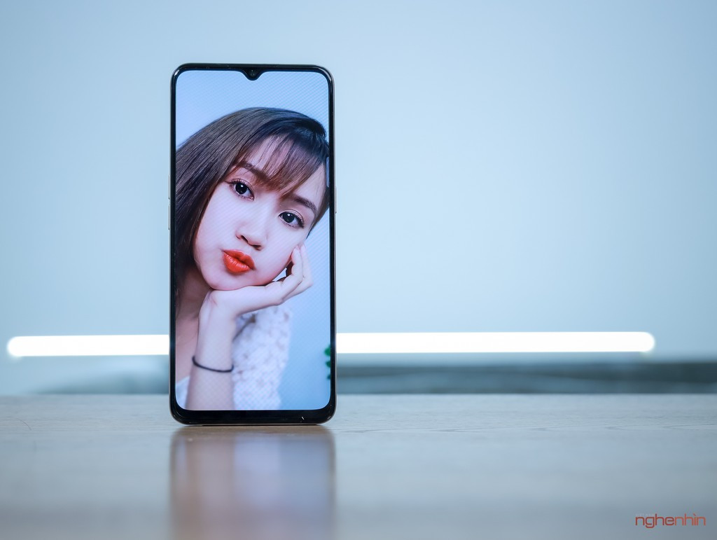 Oppo A73 thiet ke la, sac nhanh 30W, gia 5 trieu dong-Hinh-6