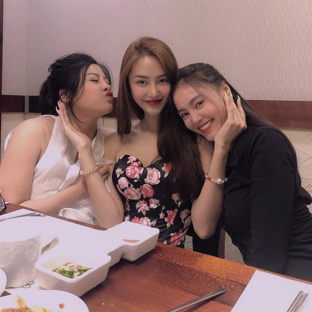 ương mặt hao hao của Lan Ngọc - Linh Chi đã nhiều lần đánh lừa thị giác của khán giả.