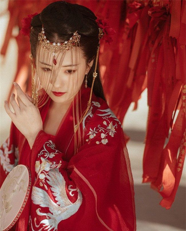 Tan nuong mat tich bi an keo theo hang loat bi kich