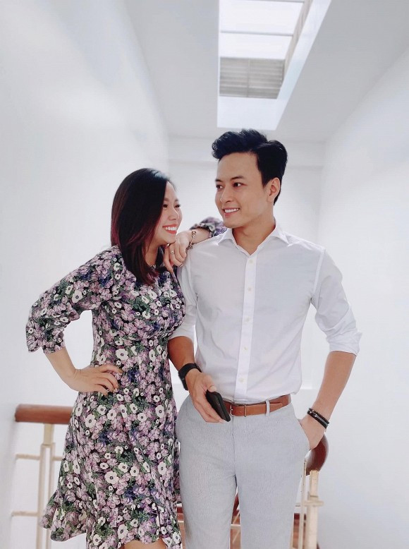 Hong Dang vac vo tren vai vua xach can ruou, tiet lo: 'Say chet thoi'-Hinh-4