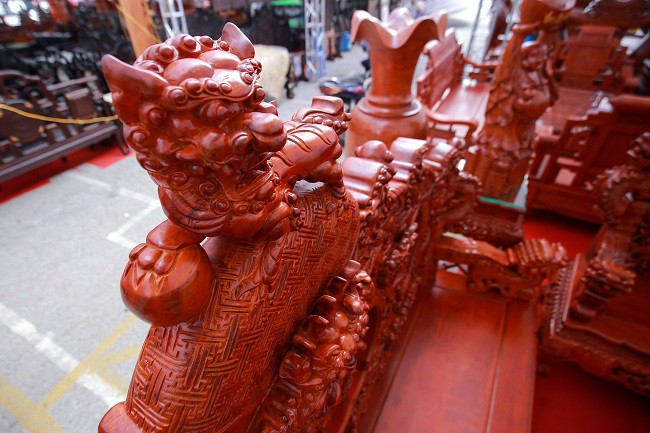 Bo ban ghe go dinh huong gia hon nua ty dong-Hinh-9