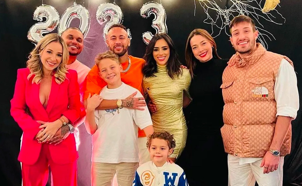 Neymar khiến hàng xóm phẫn nộ vì những bữa tiệc ‘quậy’ banh nhà Neymar khien hang xom phan no vi nhung bua tiec ‘quay’ banh nha