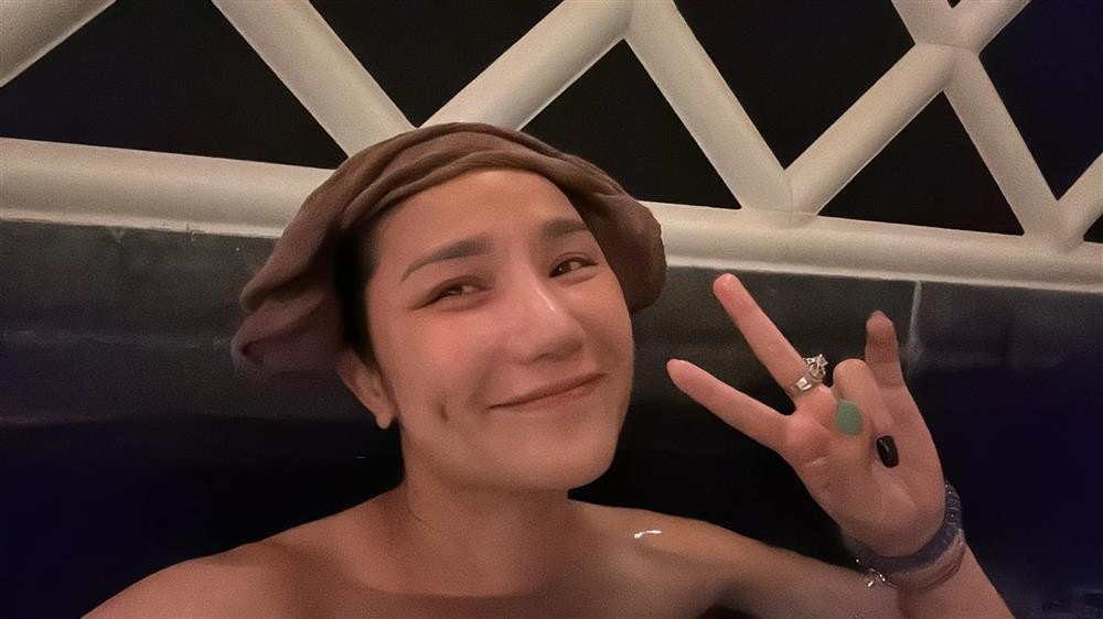 Cat Tuong phan ung khi bi che 