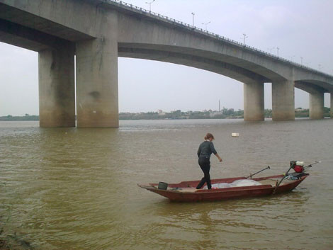 Hung thủ nói dối việc vứt xác nạn nhân để gây khó khăn quá trình điều tra. Ảnh minh họa