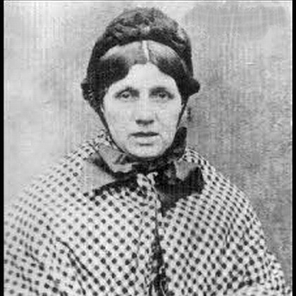 6. Mary Ann Cotton (1832 - 1873) được coi là một phiên bản Belle Gunnes của nước Anh. Người đàn bà này đã giết chết 3 người chồng, 1 người yêu, 1 người bạn, bà mẹ và hơn 10 đứa con của mình. Tất cả các nạn nhân đã chết vì bị đầu độc bằng chất độc asen. Với tộc ác này, Mary Ann Cotton đã bị treo cổ vào năm 1873.