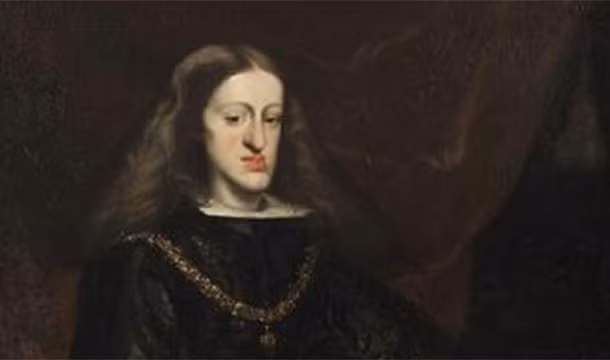 6. Do hậu quả của việc giao phối cận huyết nặng, vua Carlos II của Tây Ban Nha đã chịu nhiều dị tất bẩm sinh. Ông thậm chí không thể ngậm miệng khi nhai. Carlos II đã trị vì trong ảo tưởng về quyền lực của mình, dù mẹ ông mới là người nắm quyền hành thực tế.