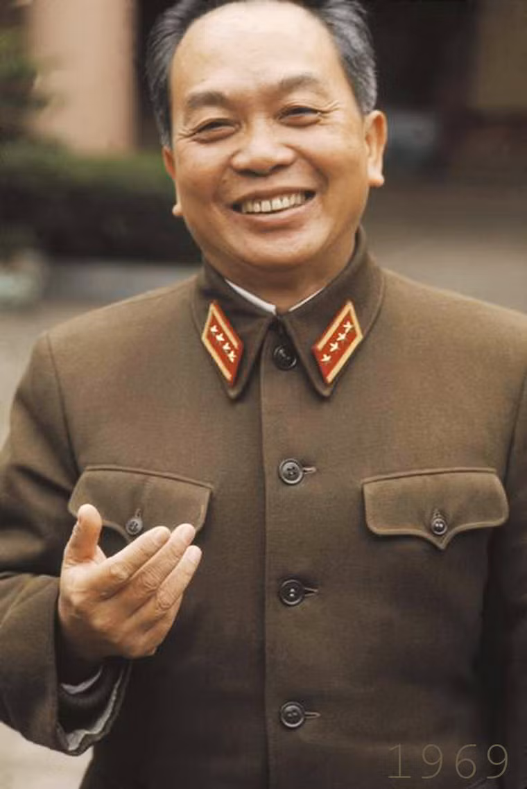 Chân dung Đại tướng Võ Nguyên Giáp năm 1969.