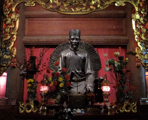 Bai hoc quy hon vang tu nhung nguoi thay cua vua chua Viet-Hinh-2