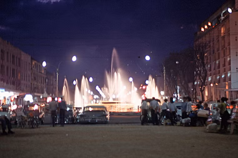 Trung tâm Sài Gòn vào buổi tối.