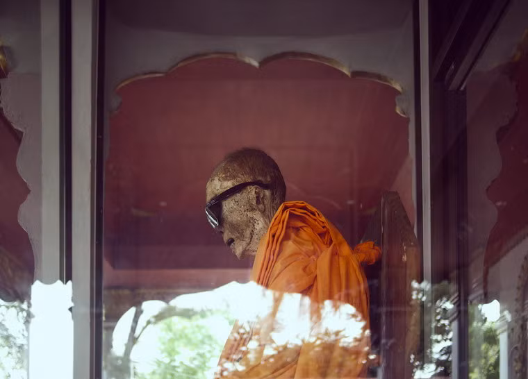 Nhìn chung, xác ướp của vị thiền sư toát lên phong thái thanh thản của một nhà tu hành đang phiêu du trong cõi thiền.