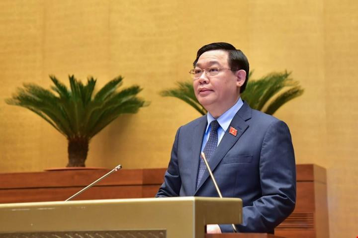 Chủ tịch Quốc hội: Cần thêm công cụ hỗ trợ người dân nếu giá xăng tiếp tục tăng Chu tich Quoc hoi: Can them cong cu ho tro nguoi dan neu gia xang tiep tuc tang