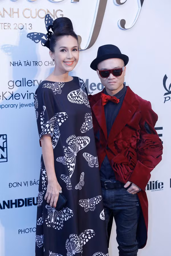 Nữ diễn viên Diễm My là người trung thành nhất với các thiết kế của Đỗ Mạnh Cường cũng khoong thể không có mặt trong đêm diễn.