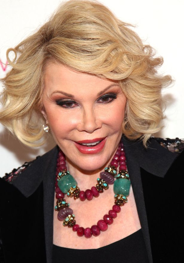 Ngôi sao truyền hình Joan Rivers cũng vui mừng khôn xiết và gửi lời chúc mừng tới Hoàng tử và Công nương của nước Anh.