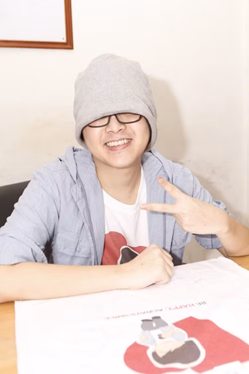 Tại thời điểm phải đấu tranh với bệnh tật nhưng nụ cười tươi của Wanbi Tuấn Anh vẫn luôn làm ấm lòng trái tim người hâm mộ.