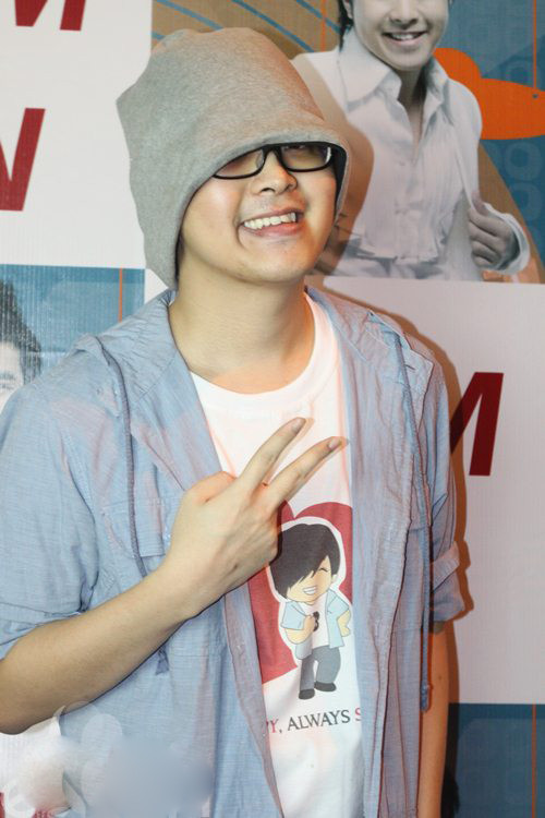 Chính vì thế sự ra đi khi tuổi đời còn rất trẻ, Wanbi Tuấn Anh để lại nhiều tiếc thương cho gia đình, bạn bè và những người luôn ngưỡng mộ và ủng hộ anh.