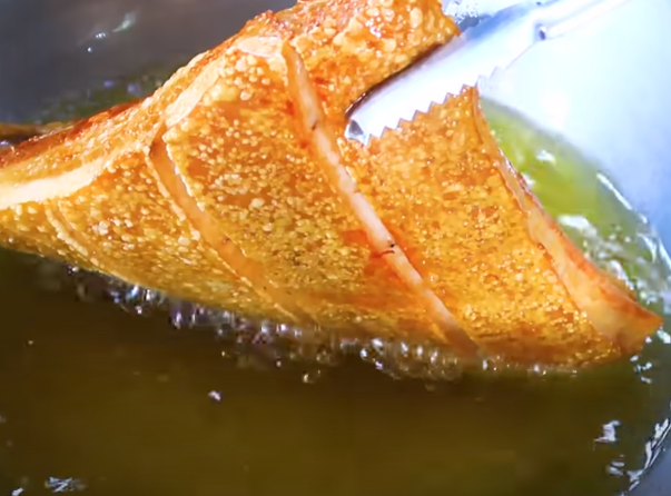 Lam heo quay gion bi phai uop voi 2 gia vi nay-Hinh-9