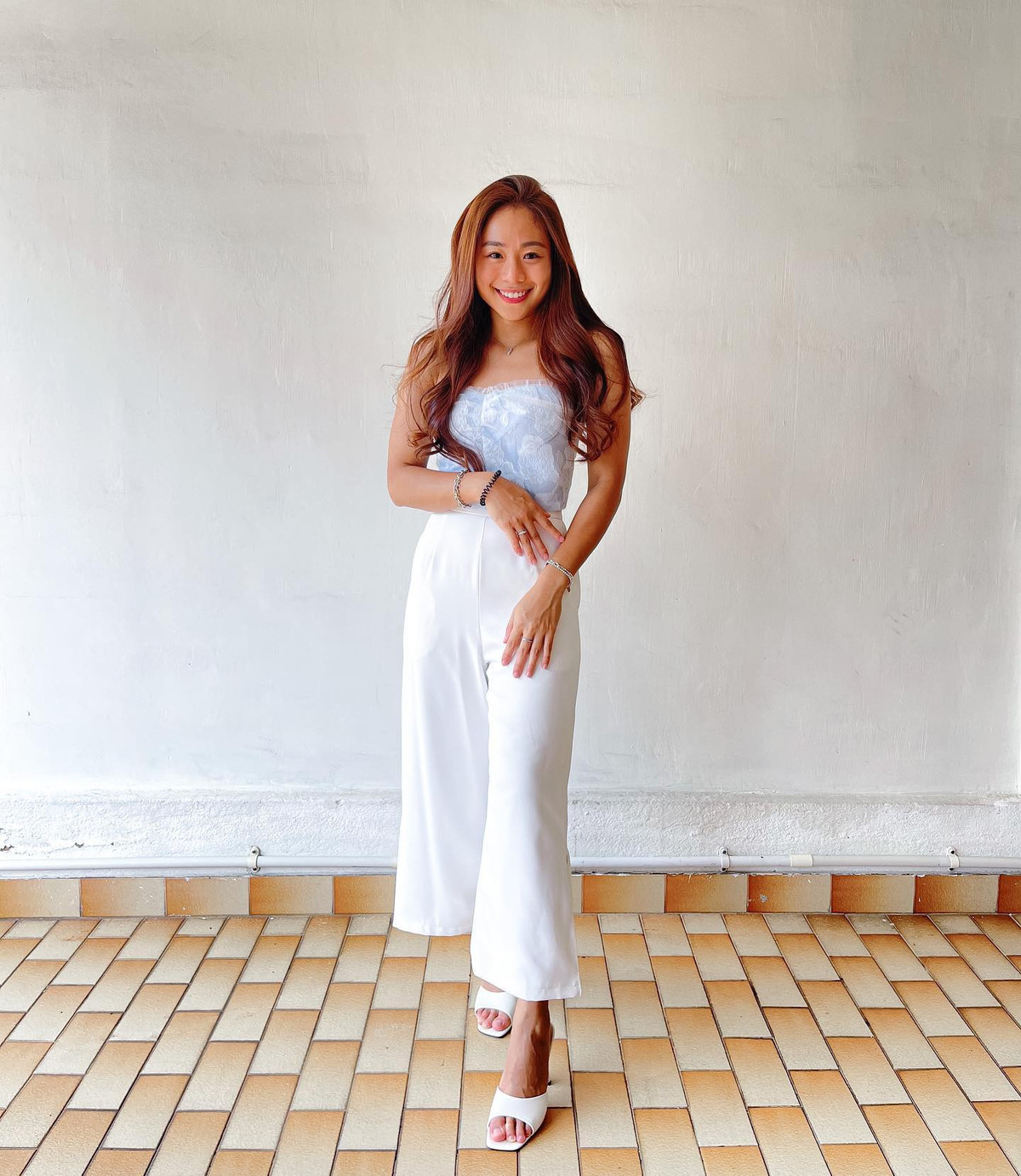 Hinh anh doi thuong cua 4 hoa khoi bong chuyen tai SEA Games 31-Hinh-6