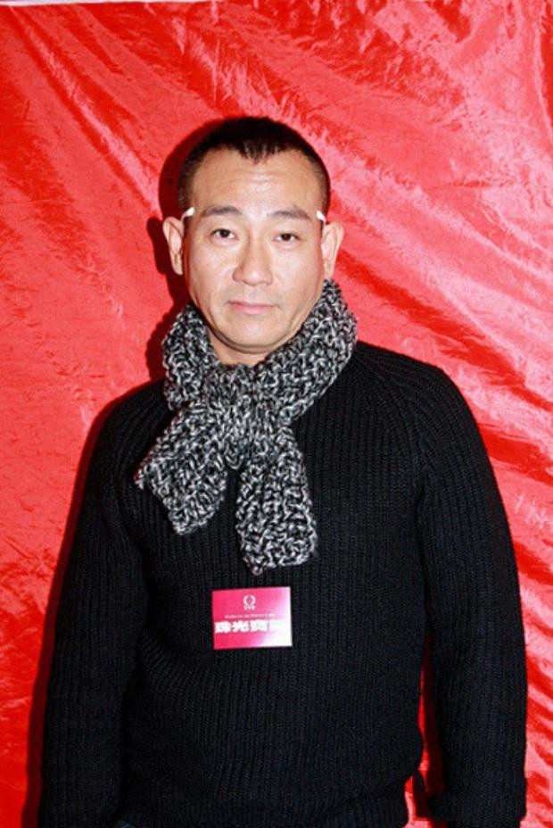 Tài tử hạng A ở Hong Kong sống chật vật lúc về già - Hình 7 Tai tu hang A o Hong Kong song chat vat luc ve gia-Hinh-7