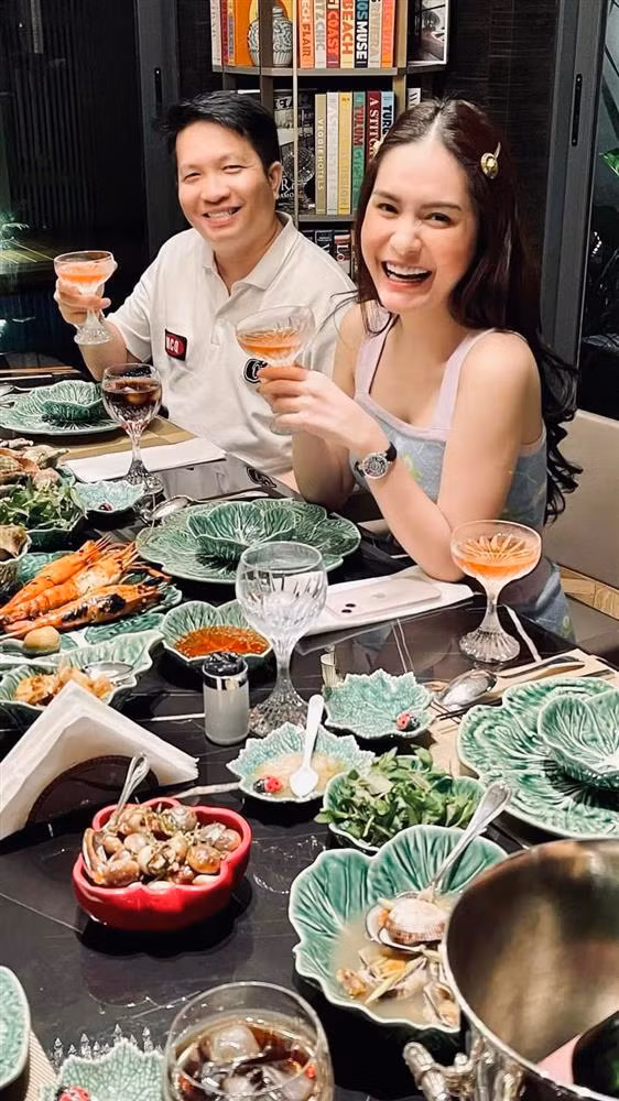 Chuyen giuong chieu nhu tau hai cua vo chong Doan Di Bang-Hinh-8