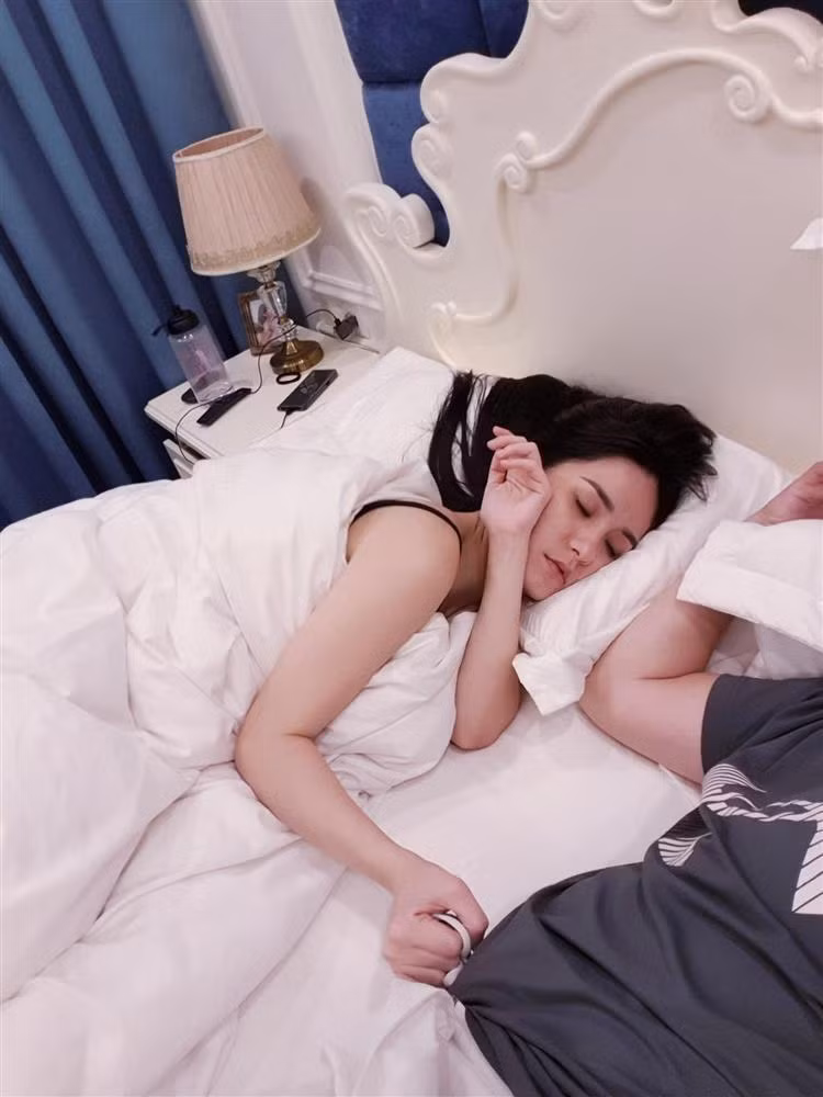 Chuyen giuong chieu nhu tau hai cua vo chong Doan Di Bang-Hinh-2