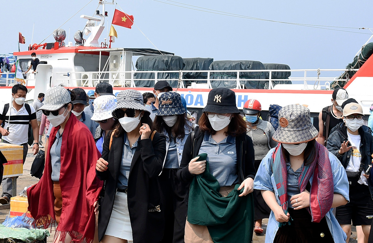 Du khach den mien Trung tang dot bien dip le 30/4-1/5-Hinh-3