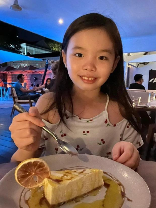 Phương Trinh Jolie xúc động khi nhận tin nhắn của con gái 9 tuổi - Hình 9 Phuong Trinh Jolie xuc dong khi nhan tin nhan cua con gai 9 tuoi-Hinh-9