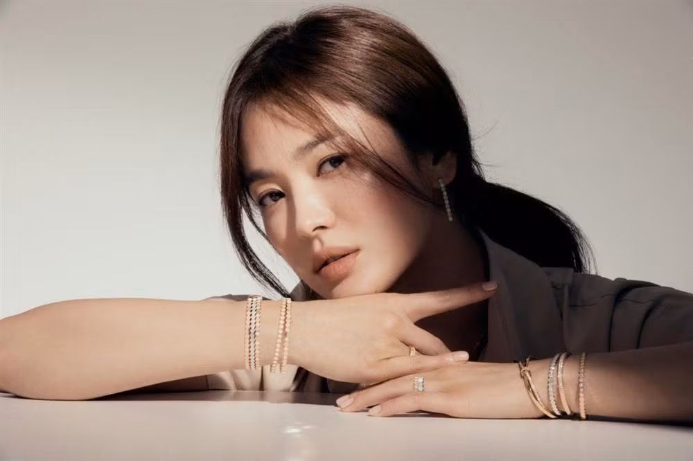 Nhung 'ong hoang ba chua' xu Han kiem bon tien quang cao-Hinh-3