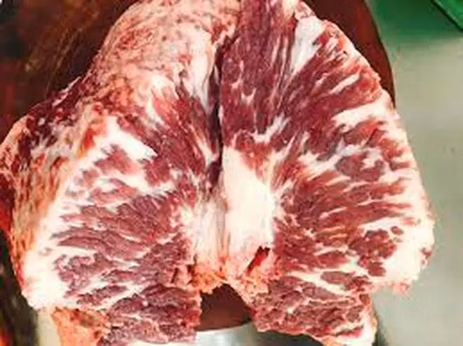 Thit bo nhieu nguoi san lung, ca con bo chi co 1 mieng-Hinh-2