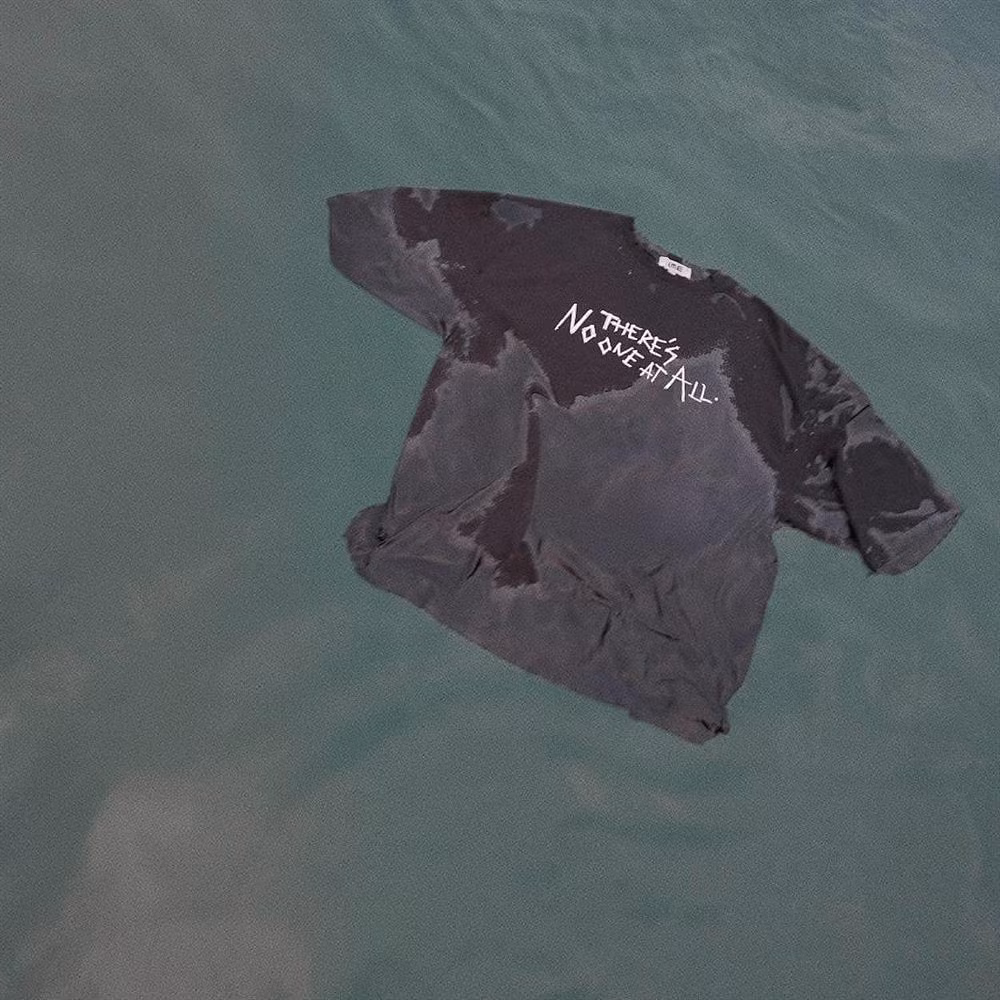 Sơn Tùng gặp hạn: Hết áo chửi bậy đến gây ô nhiễm môi trường - Hình 3 Son Tung gap han: Het ao chui bay den gay o nhiem moi truong-Hinh-3