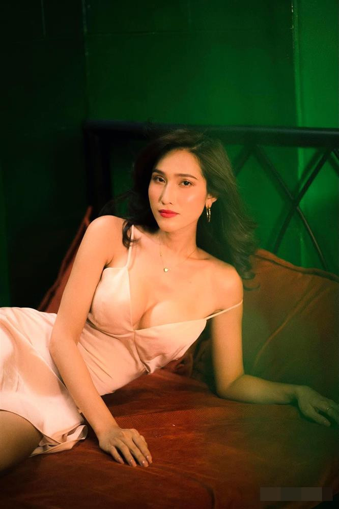 Hoa hau Hoai Sa bi che “nhu thang dan ong, cho khong dam dung“