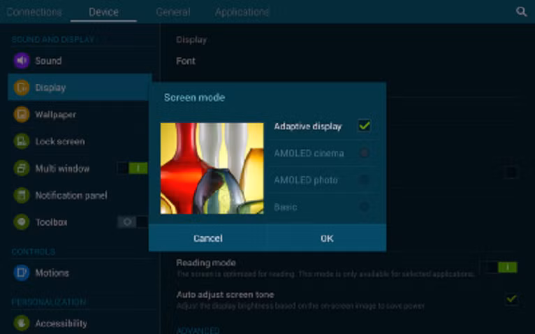  4. Đổi màn hình Galaxy Tab S tùy thuộc vào điều bạn đang làm Thiết bị có thể đổi màu sắc, độ sắc nét và độ tương phản tùy thuộc vào cách bạn sử dụng máy tính bảng. Ví dụ, nếu bạn đang xem một bộ phim và sau đó quyết định đọc một cuốn sách trên máy, thiết bị sẽ tự động điều hiển thị phù hợp.