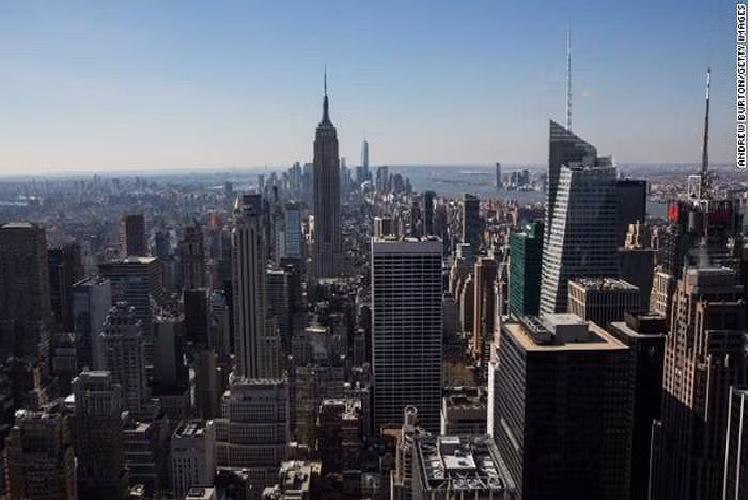 10. Mỹ: Xếp ở vị trí thứ 10, Mỹ có GDP bình quân đầu người 55.143 USD.