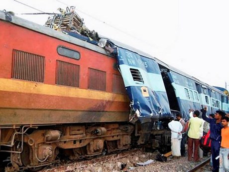 Hai tau hoa dam nhau tai Philippines khien it nhat 34 nguoi bi thuong