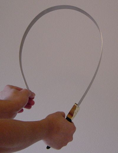 Do vậy, một chiến binh cần nhiều năm luyện tập mới có thể sử dụng urumi thuần thục như ý muốn, và chiều dài của urumi tỉ lệ thuận với kỹ năng của người dùng.