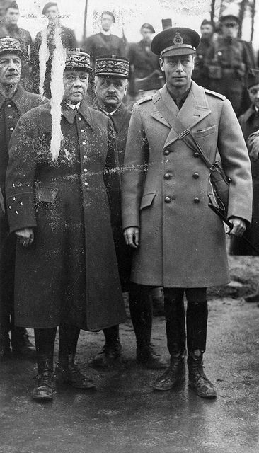 Sau thất bại thảm khốc, Gamelin không chịu nhận trách nhiệm mà thẳng tay sa thải 20 tư lệnh tiền phương. Điều này khiến tình hình trở nên càng tồi tệ. Ông bị cách chức không lâu sau đó.