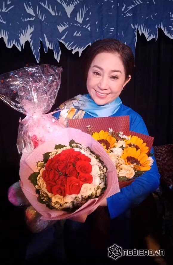 Soi mat moc cua cac ngoi sao cai luong lung danh Viet Nam-Hinh-4