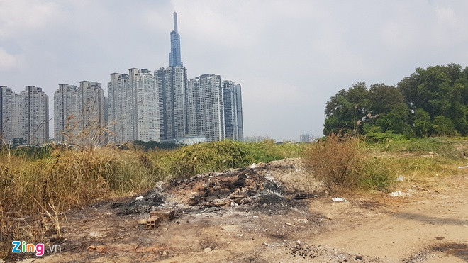 Đến trưa cùng ngày, công tác khám nghiệm được hoàn tất.