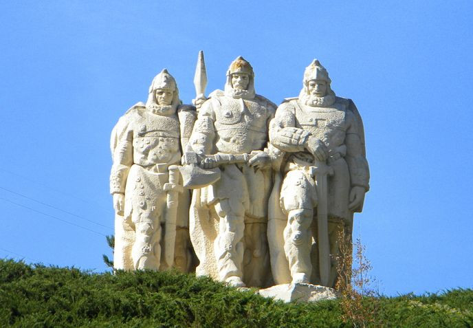 Sau chiến thắng này, Ivaylo cưới người vợ của Constantine và trở thành vị hoàng đế mới của đất nước. Ngay sau đó hoàng đế Ivaylo đã đánh bại đế quốc Byzantine và người Tatar để bảo vệ bờ cõi của đất nước.