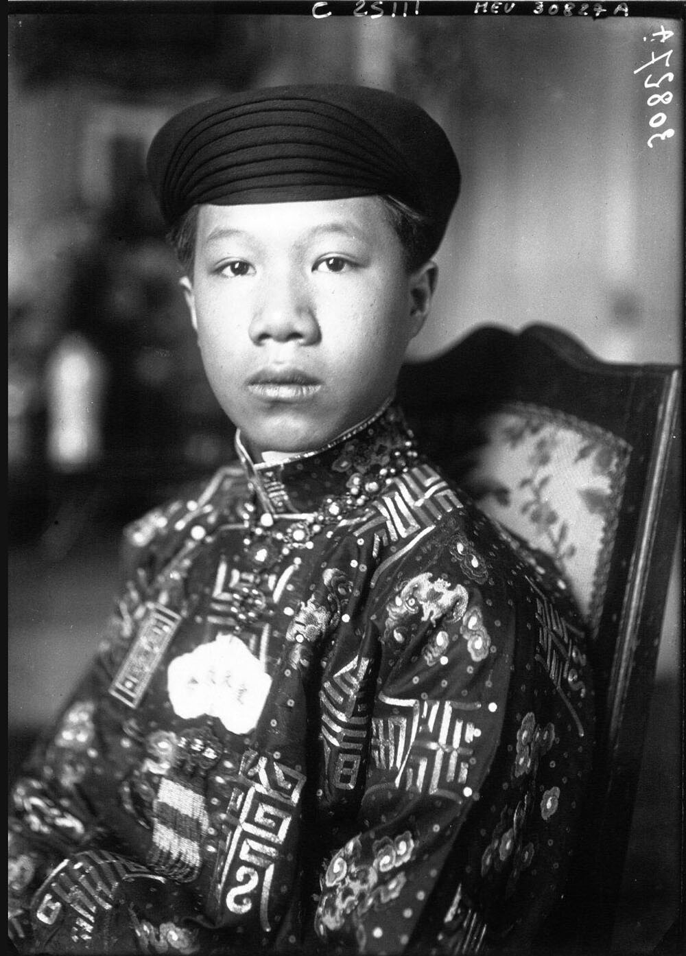 Chân dung vua trẻ Bảo Đại ở Paris năm 1926.