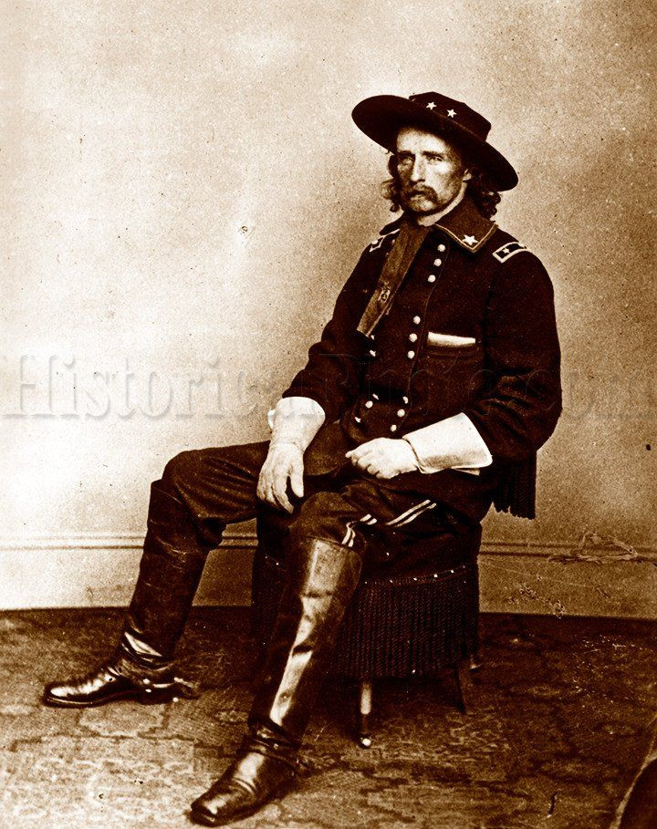 Được công nhận là người can đảm, nhưng Custer cũng thuộc diện “ương bướng” và bất tuân thượng cấp. Khi không được trao vai trò chỉ huy chiến dịch mà ông tham gia vào năm 1876, Custer tự hành động theo ý mình.