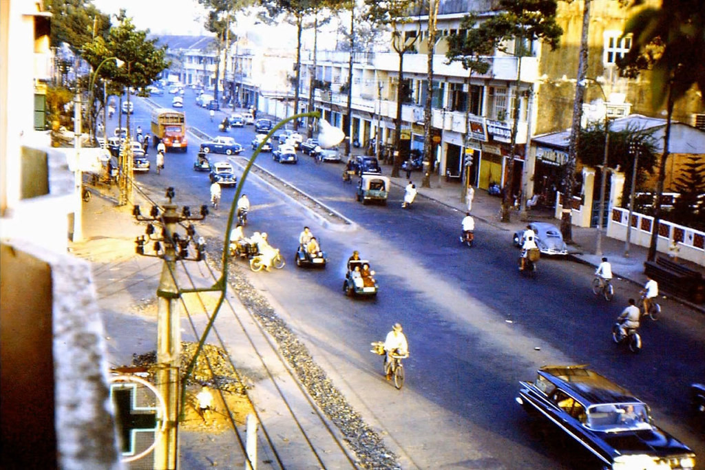 Đường Hồng Bàng phía trước chợ An Đông.