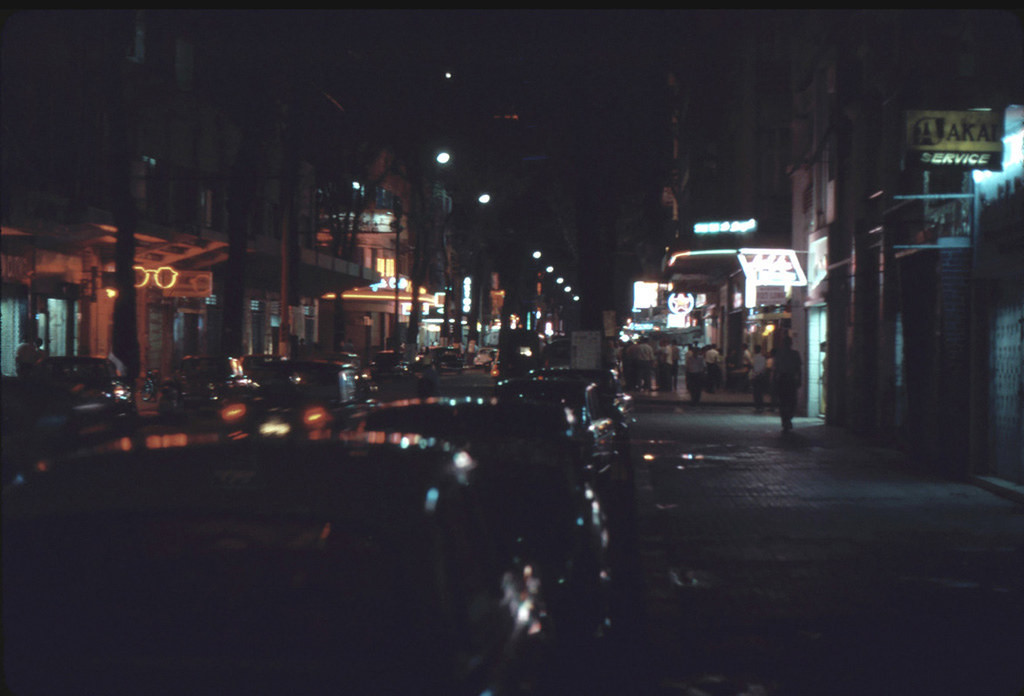 Đường Tự Do (Đồng Khởi) buổi đêm, 1967.