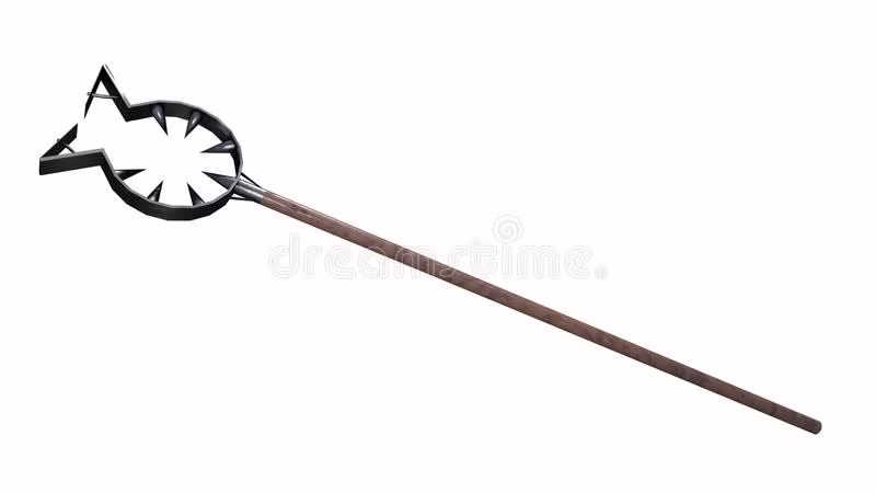 Thứ vũ khí này gồm một cây gậy gỗ rất dài với một đầu có khung sắt uốn cong, phần khe hở ở giữa đủ rộng để lọt các phần cơ thể người như tay, chân, cổ.