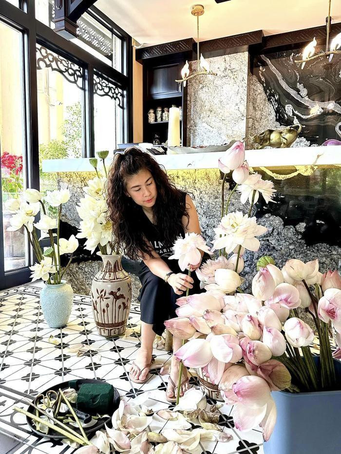 Nhan sac tre trung, xinh dep tuoi U50 cua ba hoang phong ve Kim Thu-Hinh-5