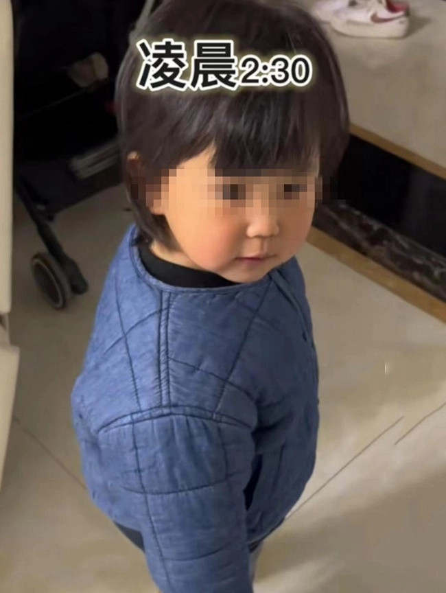 Cach nguoi me day con luc 2h sang gay tranh cai