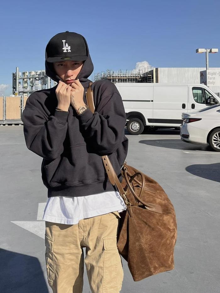 Sơn Tùng nhập hội 'chỉ theo dõi mình em' - Hình 7 Son Tung nhap hoi 'chi theo doi minh em'-Hinh-7